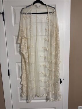 Sheer Lace Embroidered Kimono - Cream